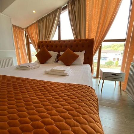 Ami Residence Bucharest Airport&Therme&Parking Otopeni Bagian luar foto