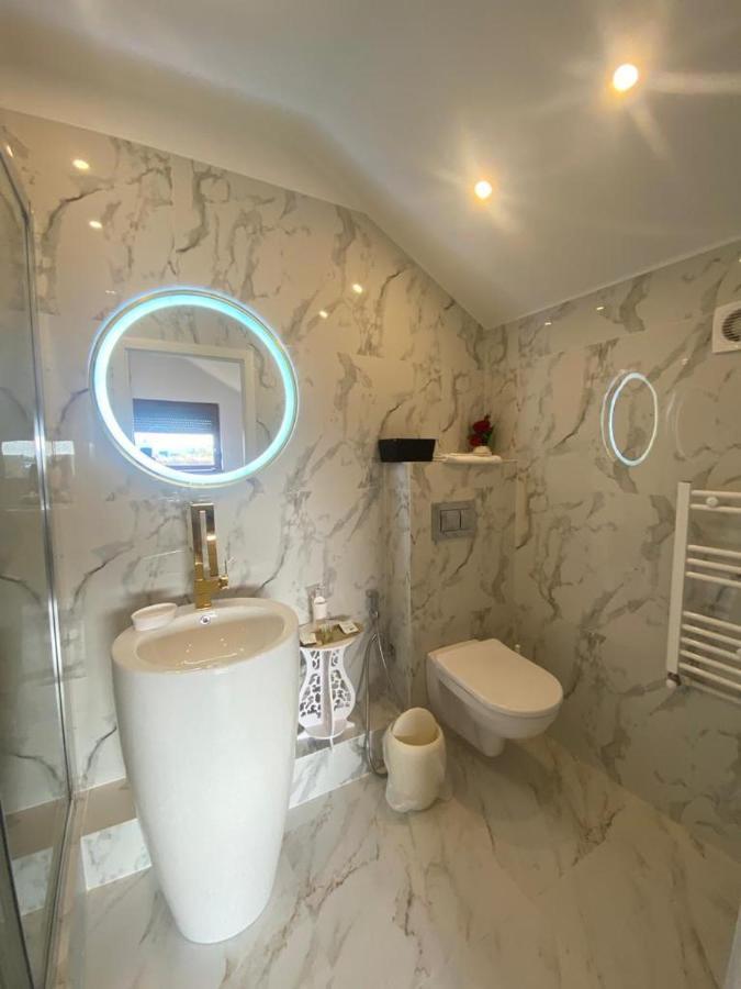 Ami Residence Bucharest Airport&Therme&Parking Otopeni Bagian luar foto
