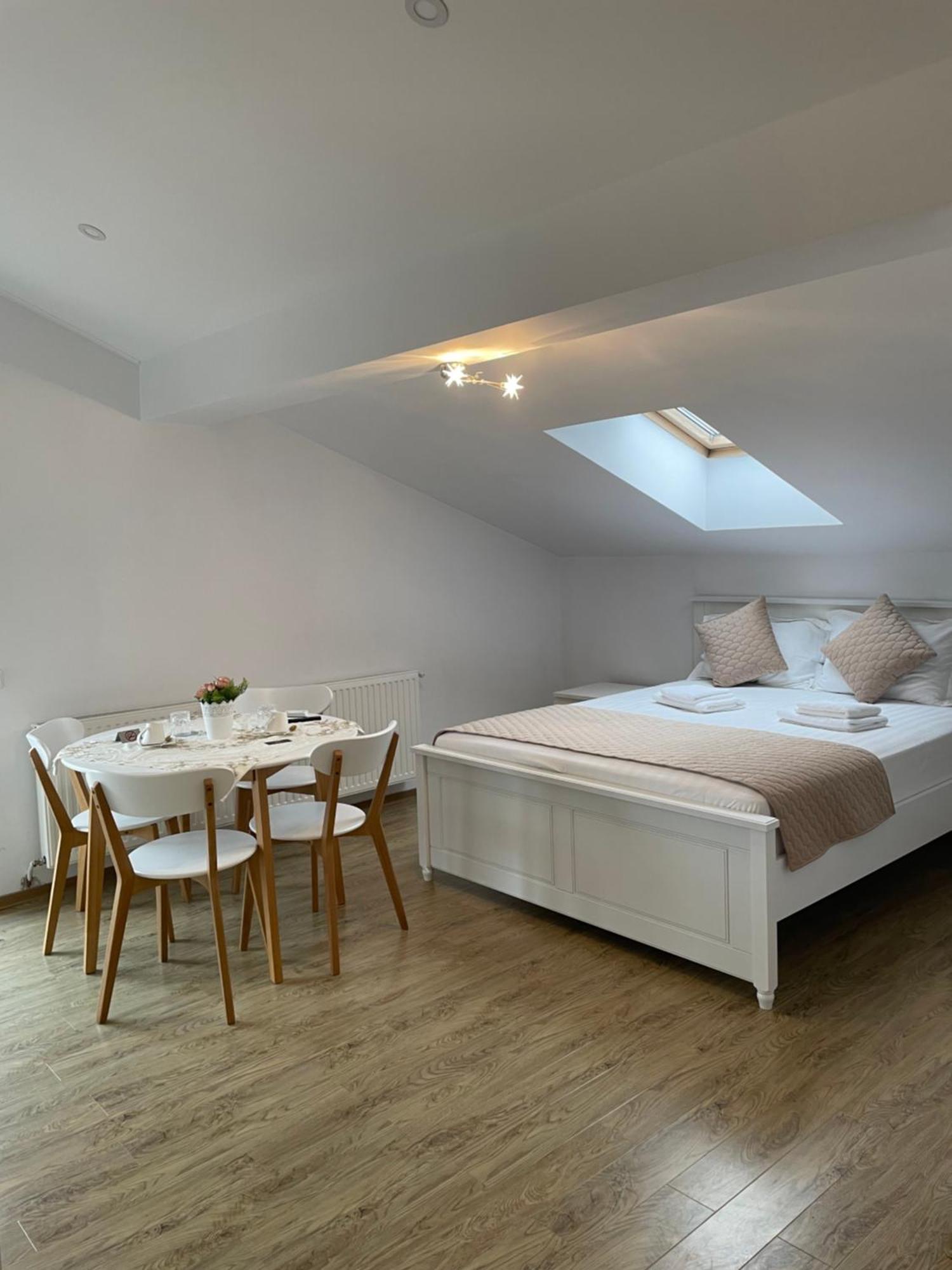 Ami Residence Bucharest Airport&Therme&Parking Otopeni Bagian luar foto
