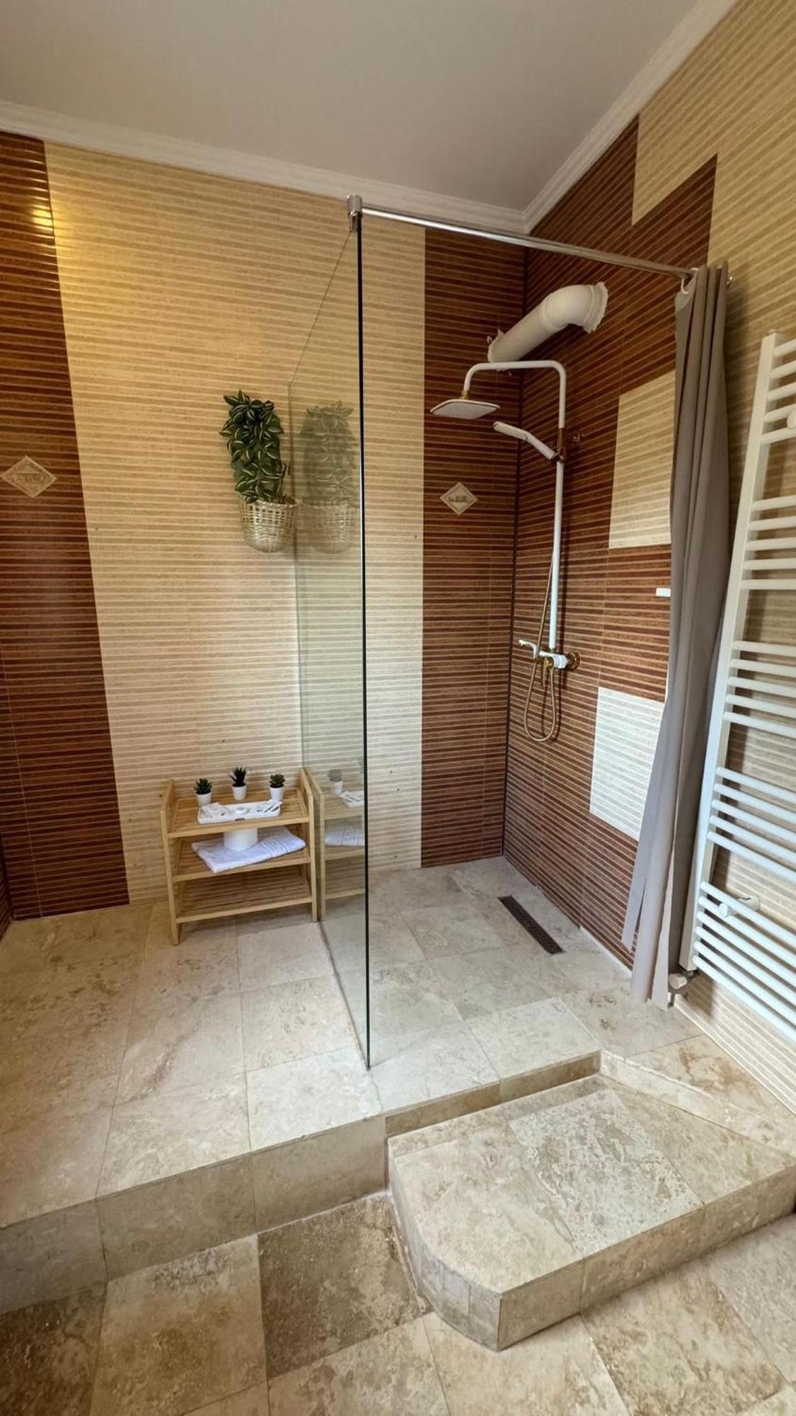 Ami Residence Bucharest Airport&Therme&Parking Otopeni Bagian luar foto