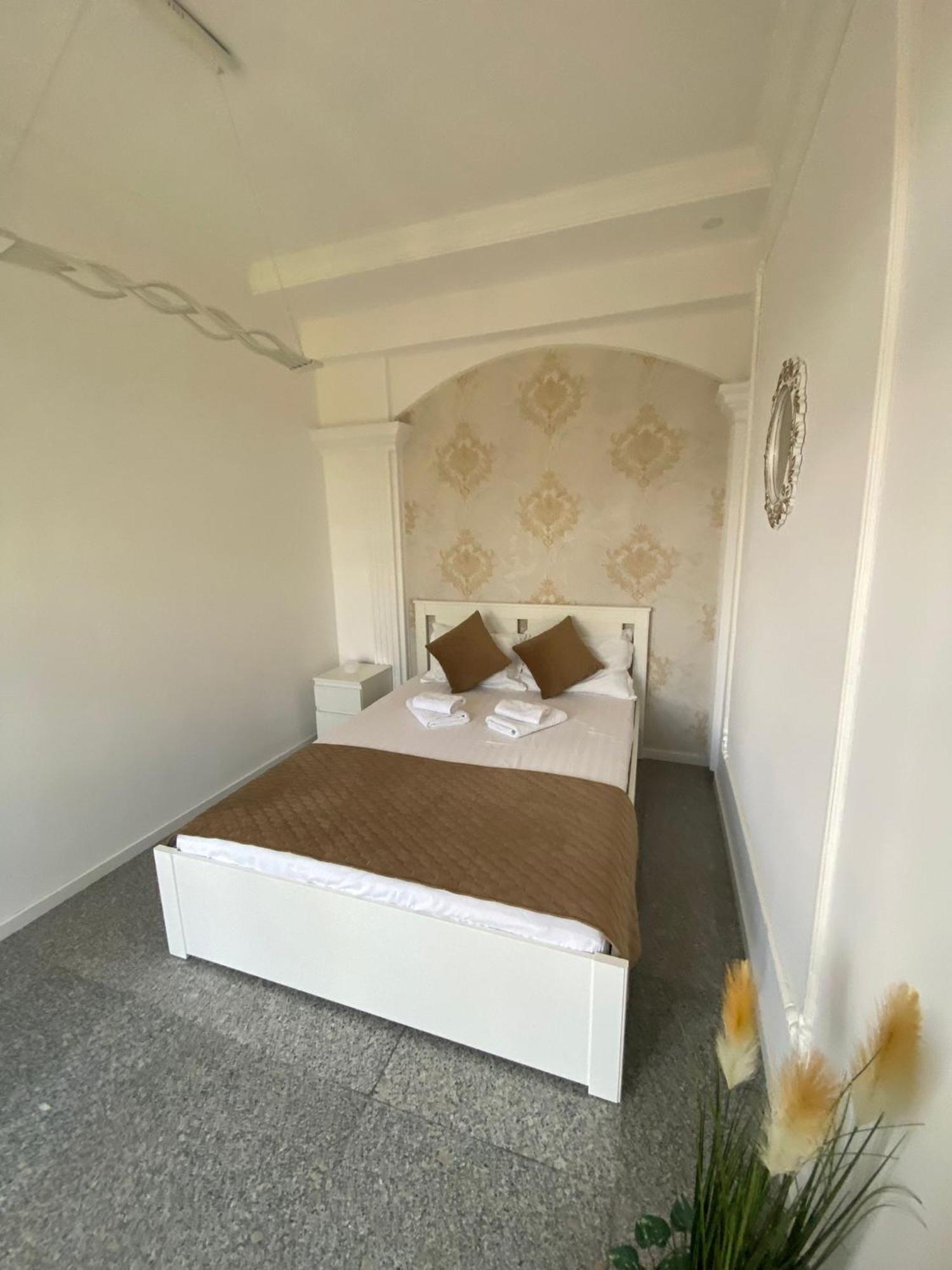 Ami Residence Bucharest Airport&Therme&Parking Otopeni Bagian luar foto