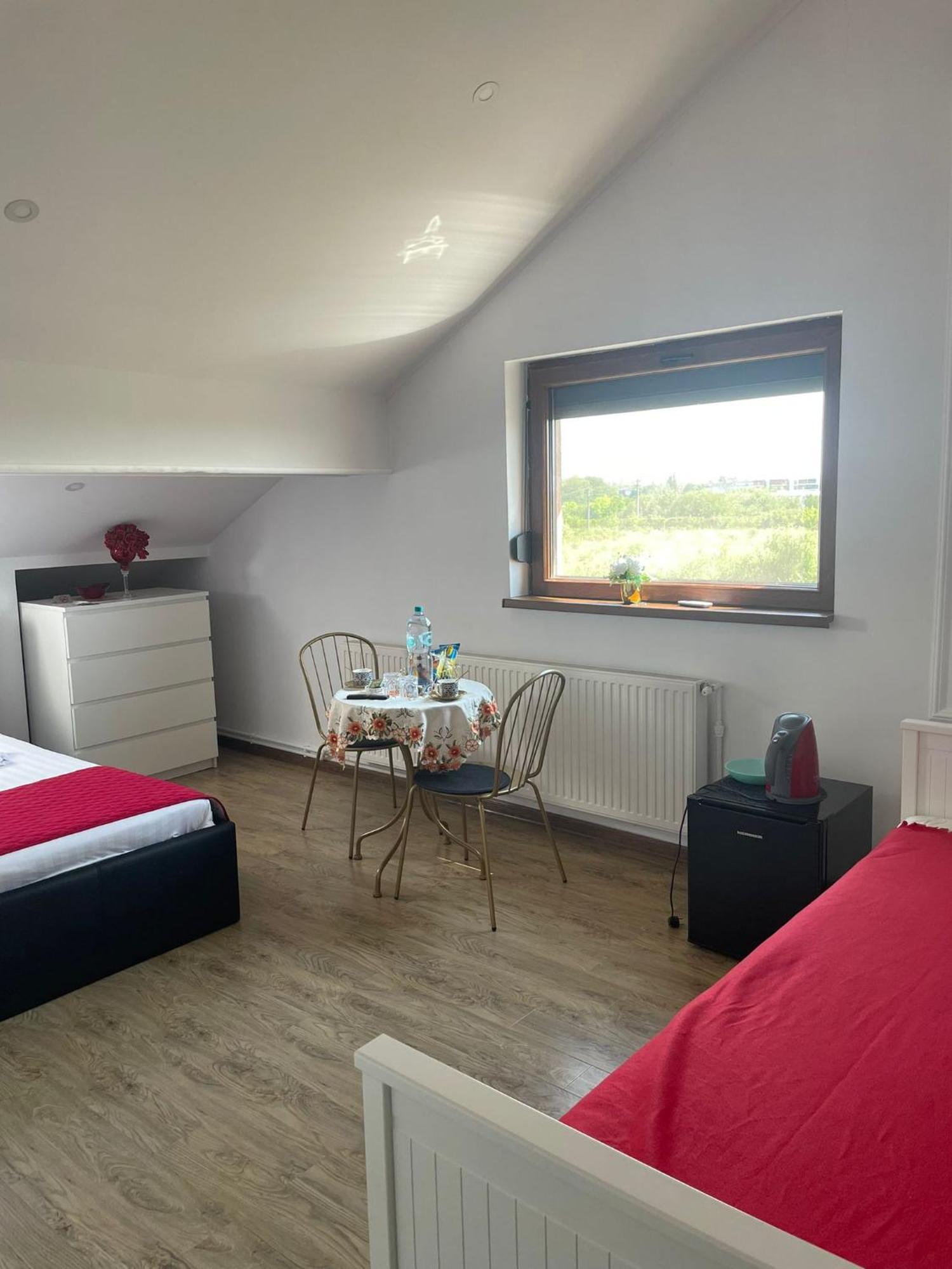 Ami Residence Bucharest Airport&Therme&Parking Otopeni Bagian luar foto